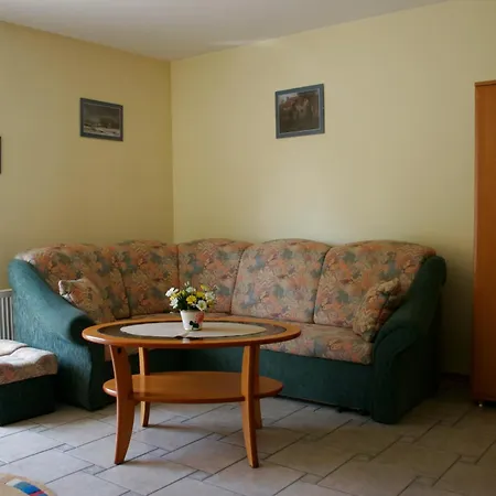 Justina Guest house