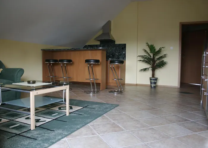 Justina بيت ضيافة *